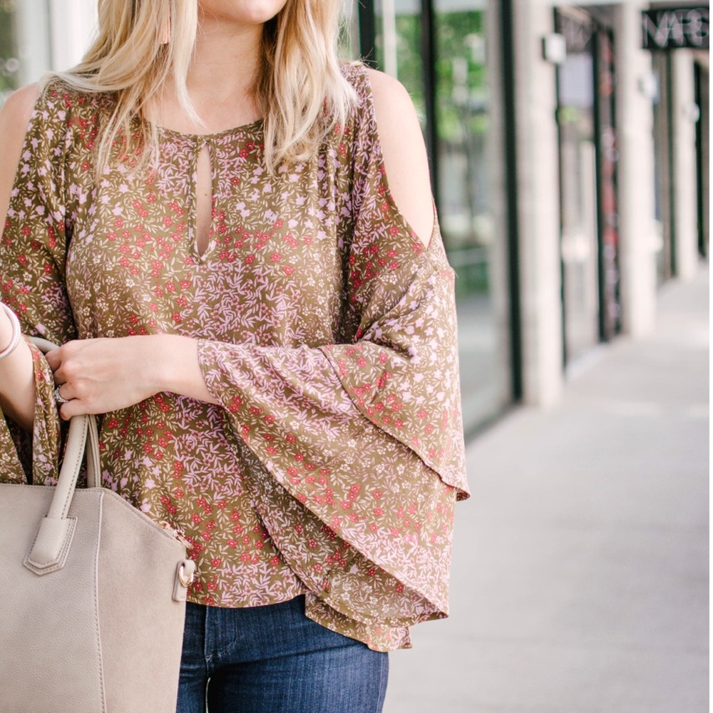 BP Cold shoulder top